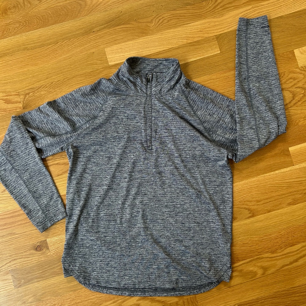 Bonobos Golf Navy/White Long Sleeve Top - like new